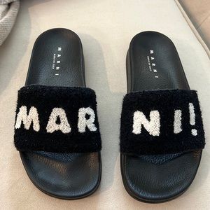 Marin slides, in great condition, barely used! Made in Italy-size 39 /US size 9